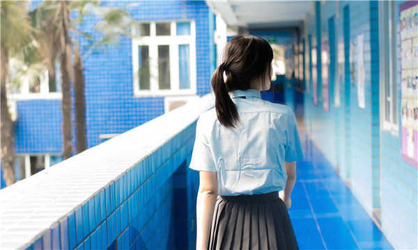 阿拉善右如何找到一个可以帮助我生孩子的女人？